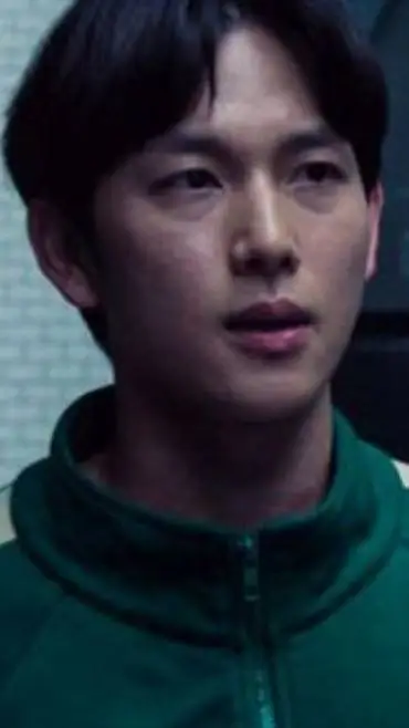 ai character: Myung-gi  background