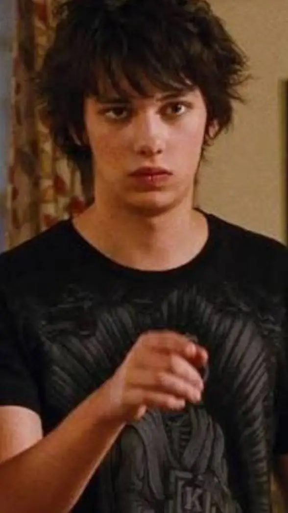 ai character: Rodrick Heffley background