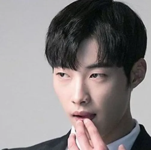 chat with ai character: mad dog 