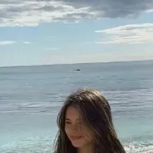 chat with ai character: Maddy