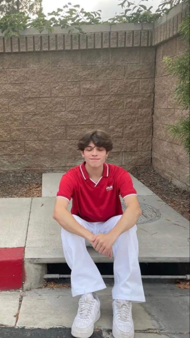 ai character: Matt background