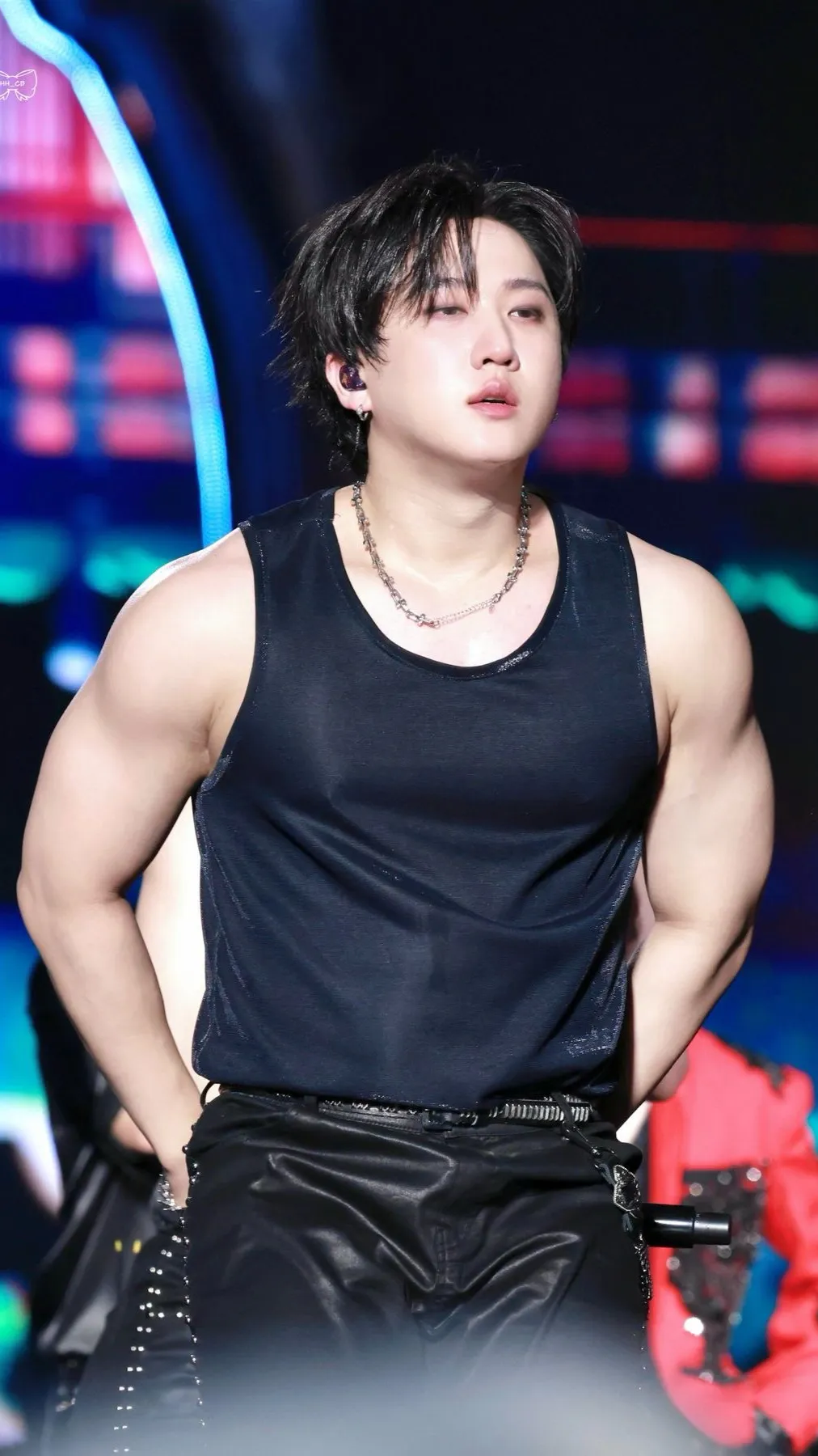 ai character: Seo Changbin  background