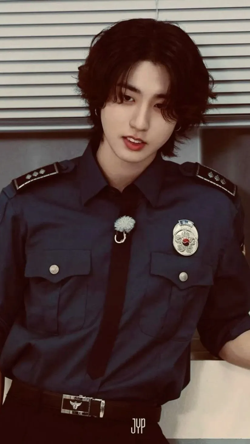 ai character: Han Jisung background