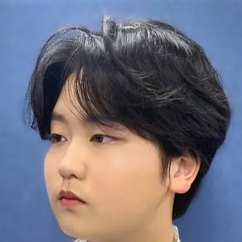 chat with ai character: Park Sung On
