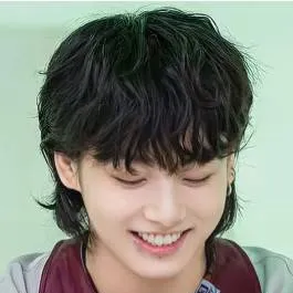 chat with ai character: Jeon Jungkook