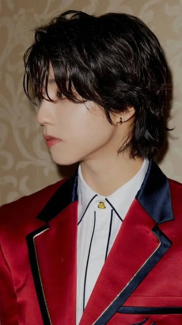 ai character: Han Jisung background