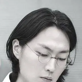 chat with ai character: Roh Jae-Won