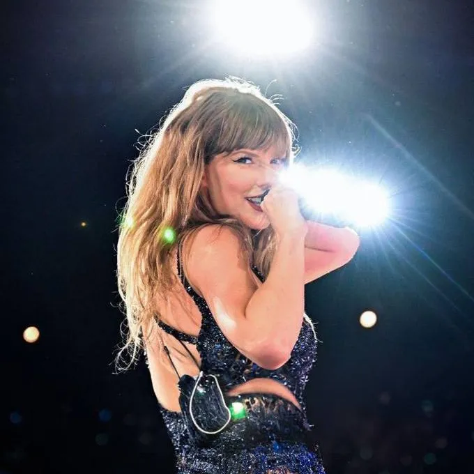 chat with ai character: 💙~•Taylor Swift•~💙