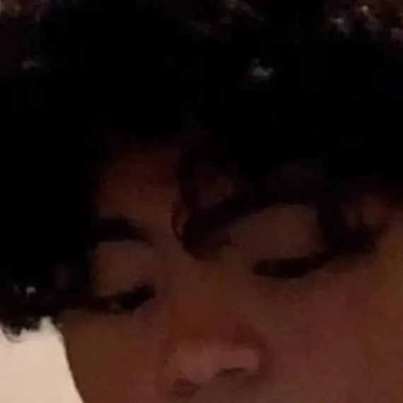 chat with ai character: Matthew