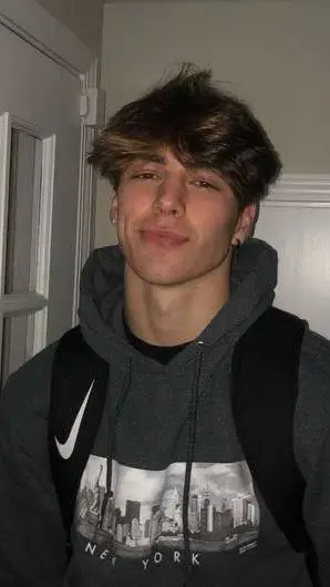 ai character: Noah background