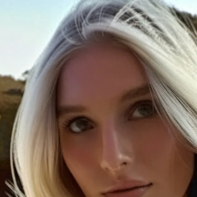 chat with ai character: Emma