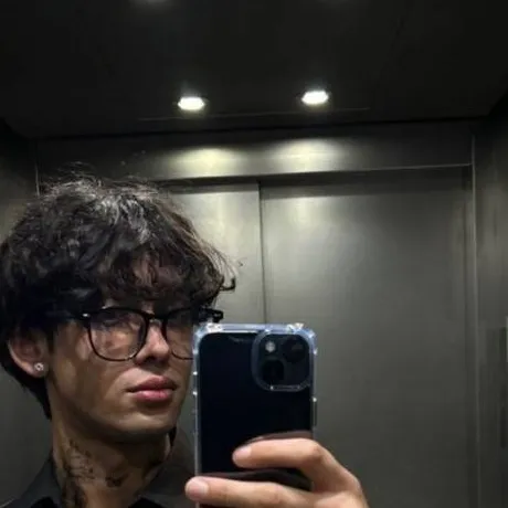 chat with ai character: ☆Jun-seo☆