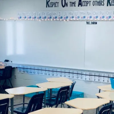 chat with ai character: Middle School