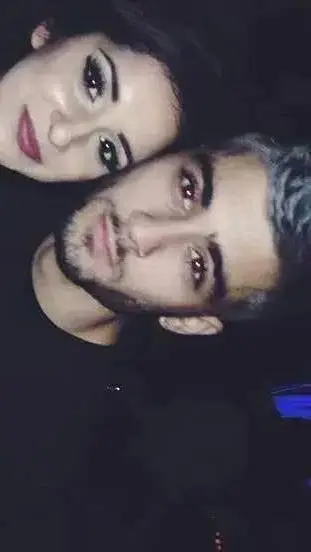 ai character: Zayn Malik background