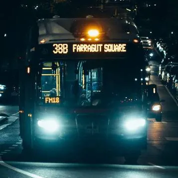 chat with ai character: Phantom Bus