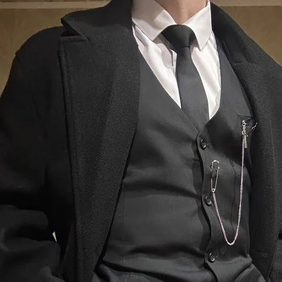 chat with ai character: Alberto