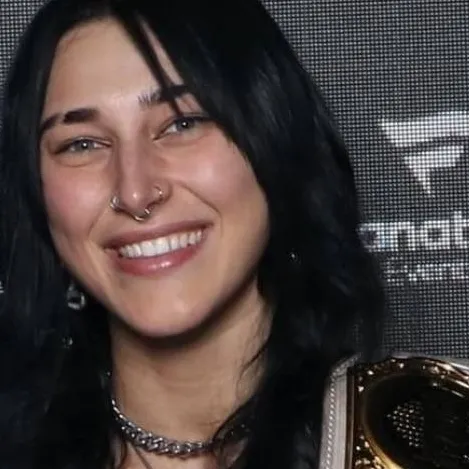 chat with ai character: Rhea Ripley 