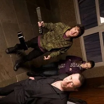 chat with ai character: Maguire family 