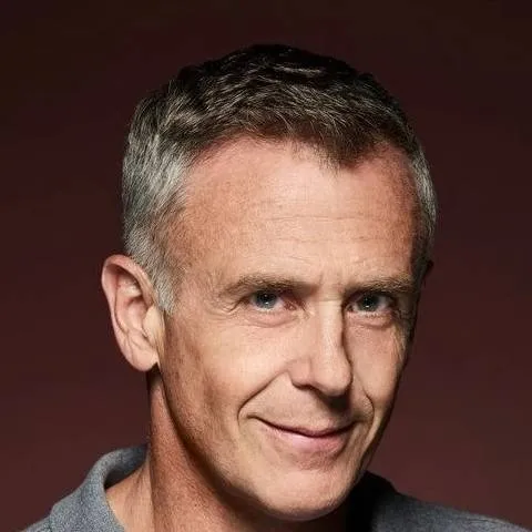 chat with ai character: Lt Chris Hermann