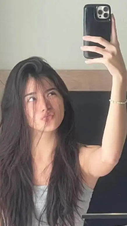 ai character: Aiah Arceta background