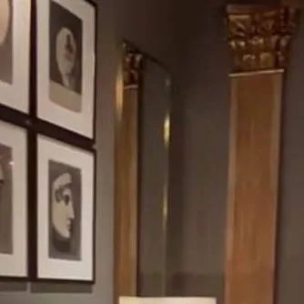 chat with ai character: Hotel