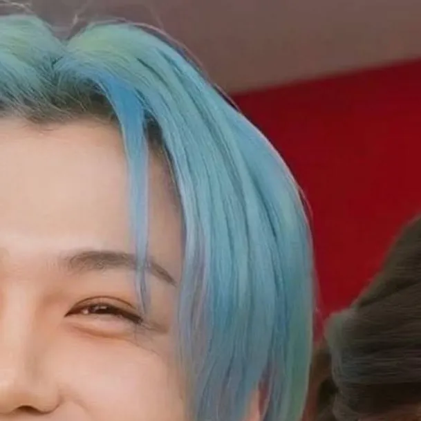 chat with ai character: 🥟Hyunlix 🐣