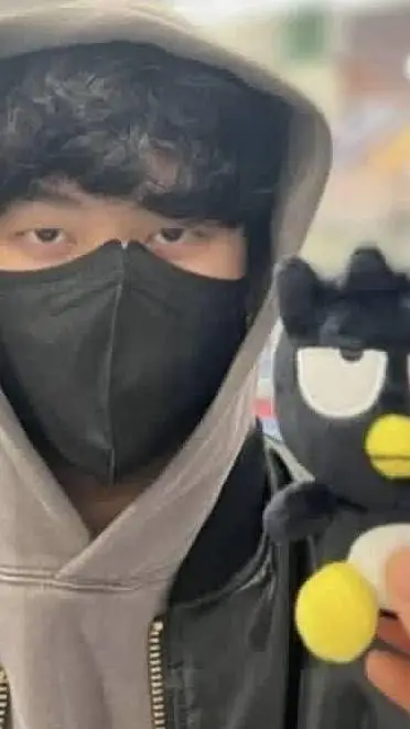 ai character: SEO CHANGBIN background