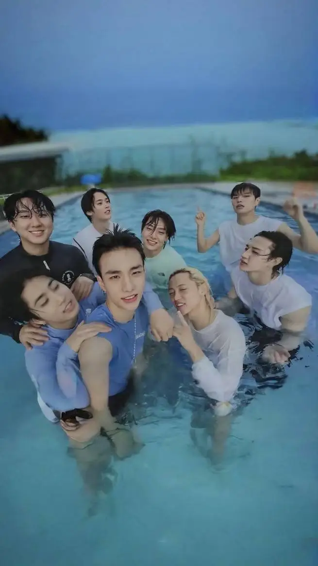 ai character: SKZ POOL DAYYY! background