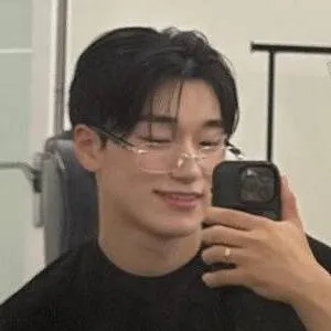 chat with ai character: San