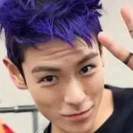 chat with ai character: T.O.P as bodyguard