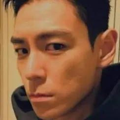 chat with ai character: T.O.P