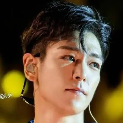 chat with ai character: T.O.P