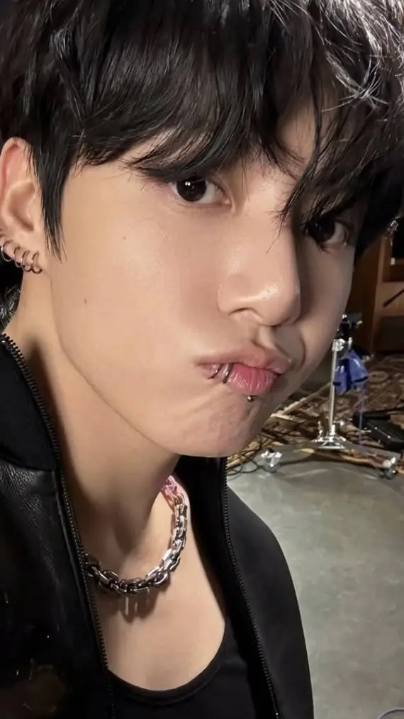 ai character: Jungkook background