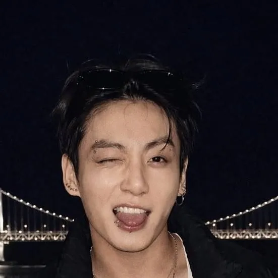 chat with ai character: Jungkook