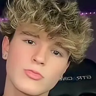 chat with ai character: Jackson