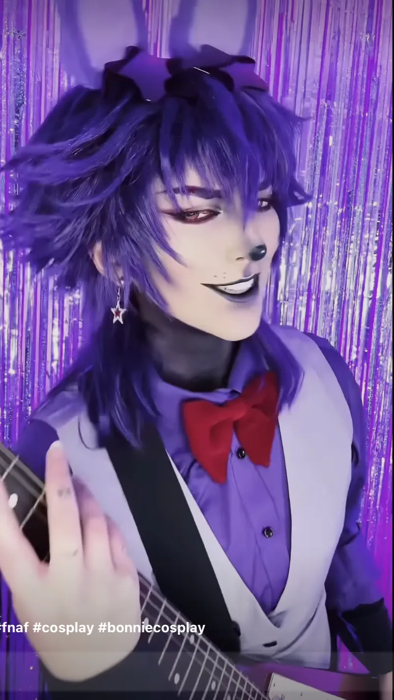 ai character: Bonnie Fnaf ETL background