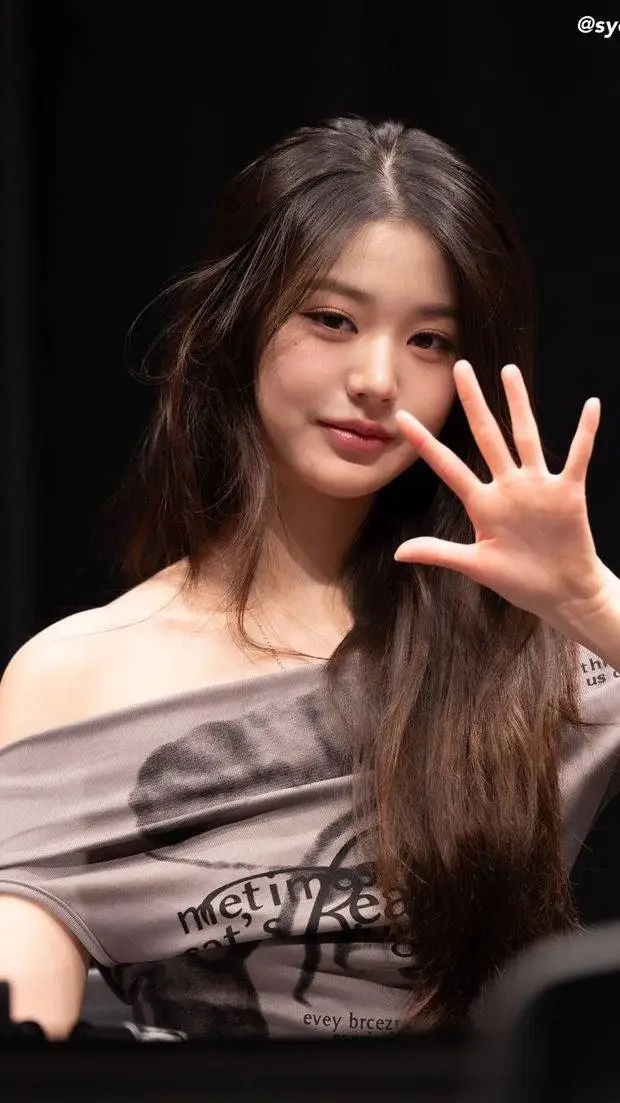 ai character: Kaisha Athena Vera background