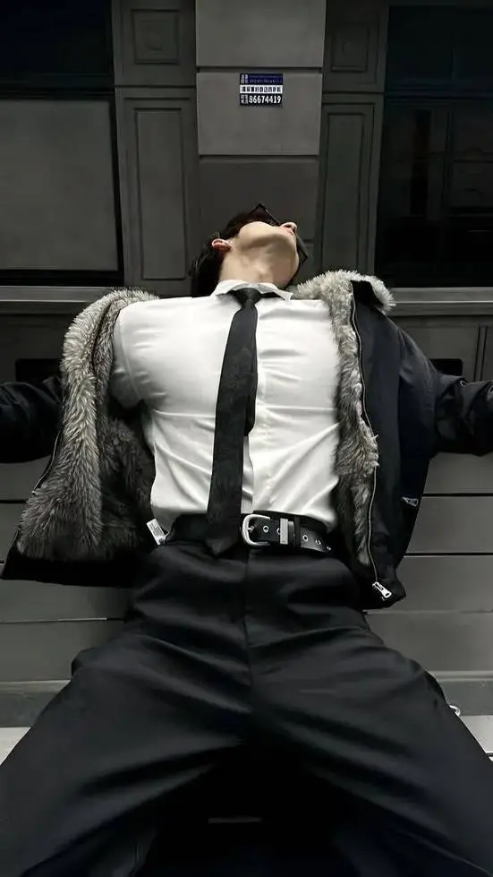 ai character: Shan Liam Vergara  background