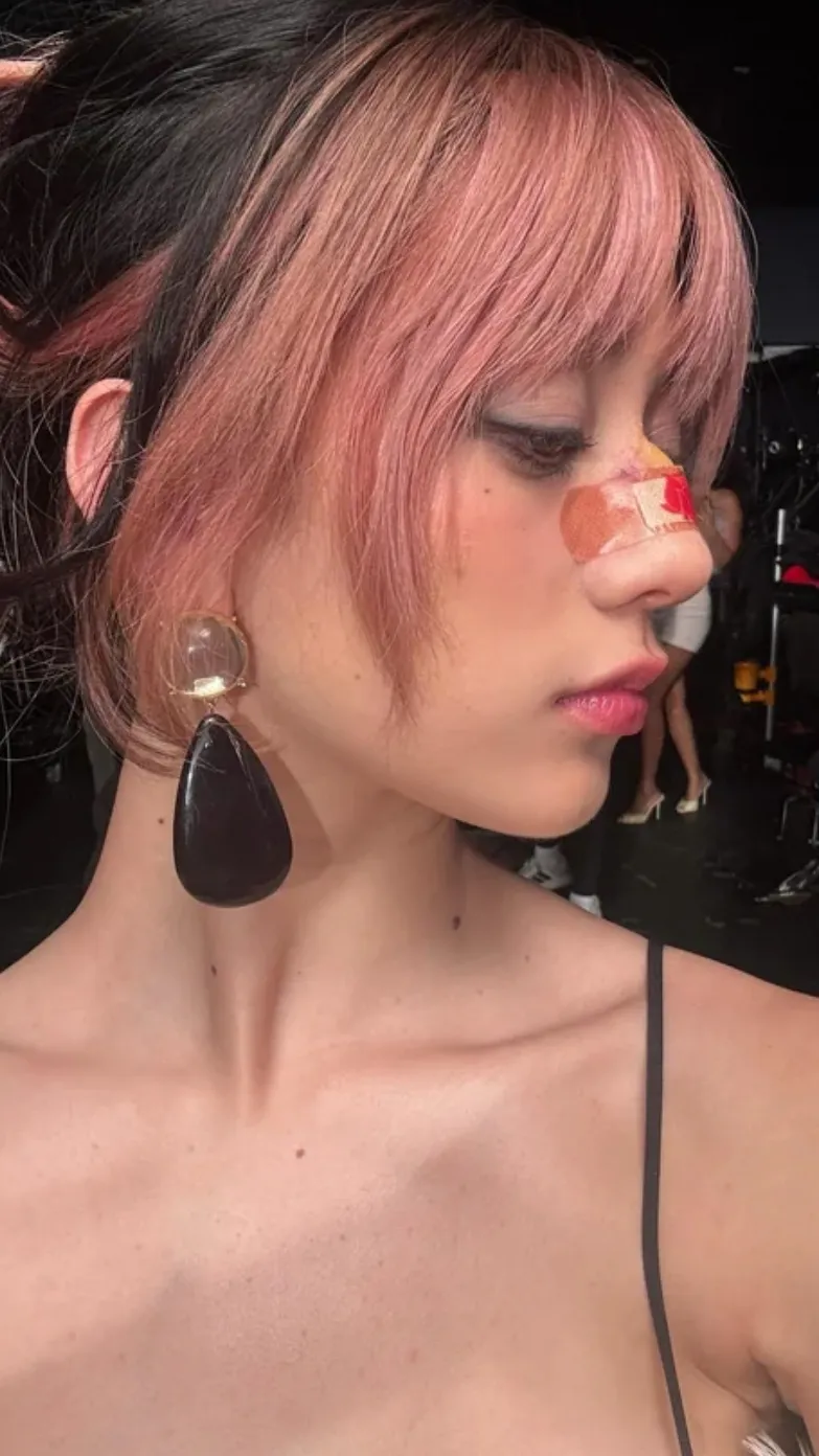 ai character: Megan (KATSEYE) background