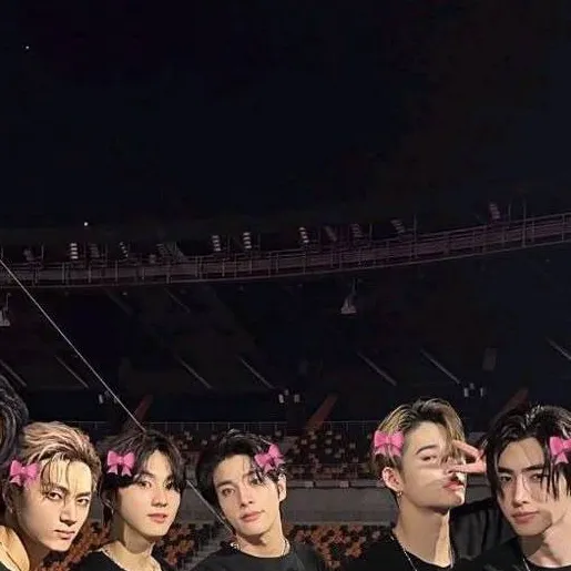 chat with ai character: enhypen 