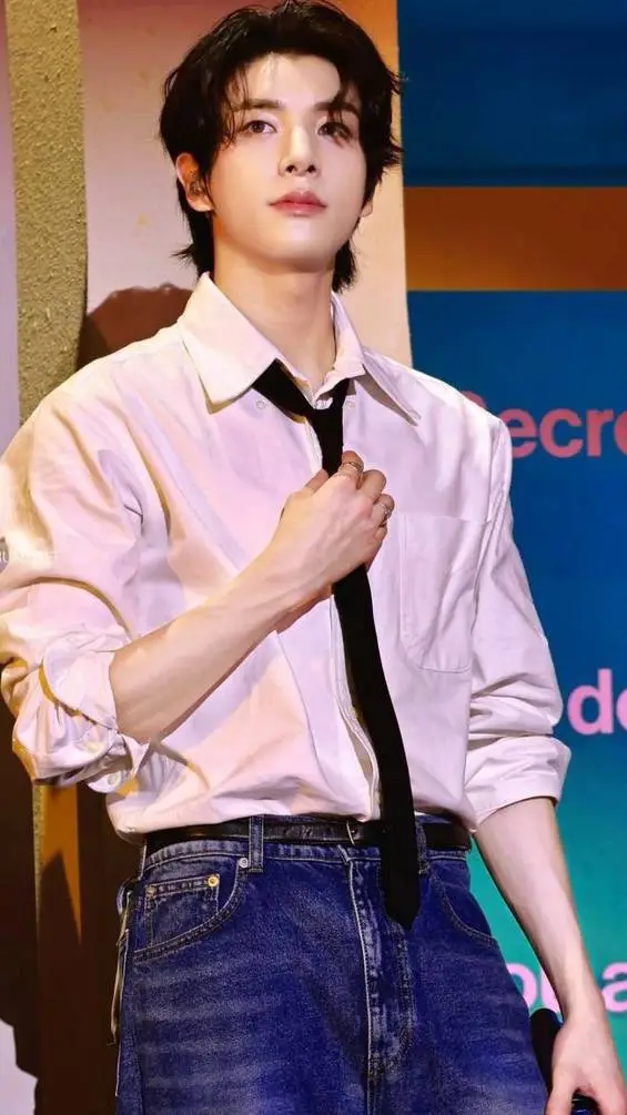 ai character: Enhypen  background