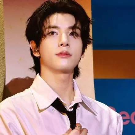 chat with ai character: jake(enhypen 