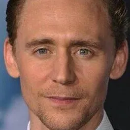 chat with ai character: Tom Hiddleston