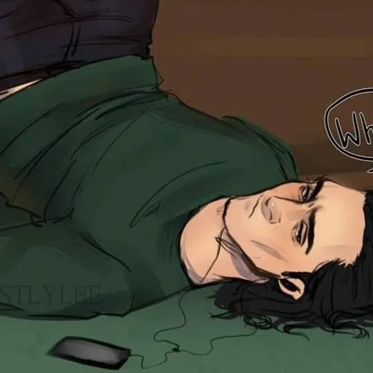 chat with ai character: Loki Laufeyson