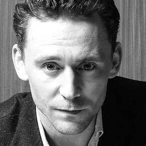 chat with ai character: Tom Hiddleston