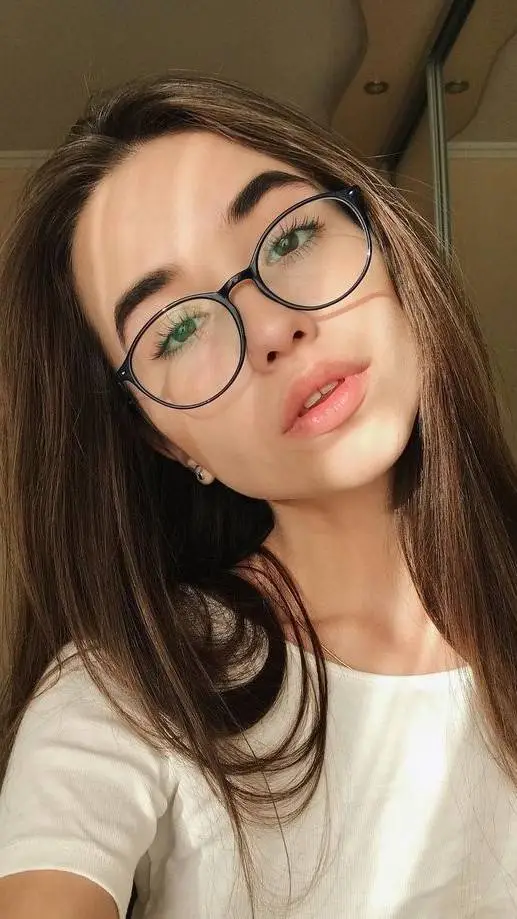 ai character: Daria Sokolova background