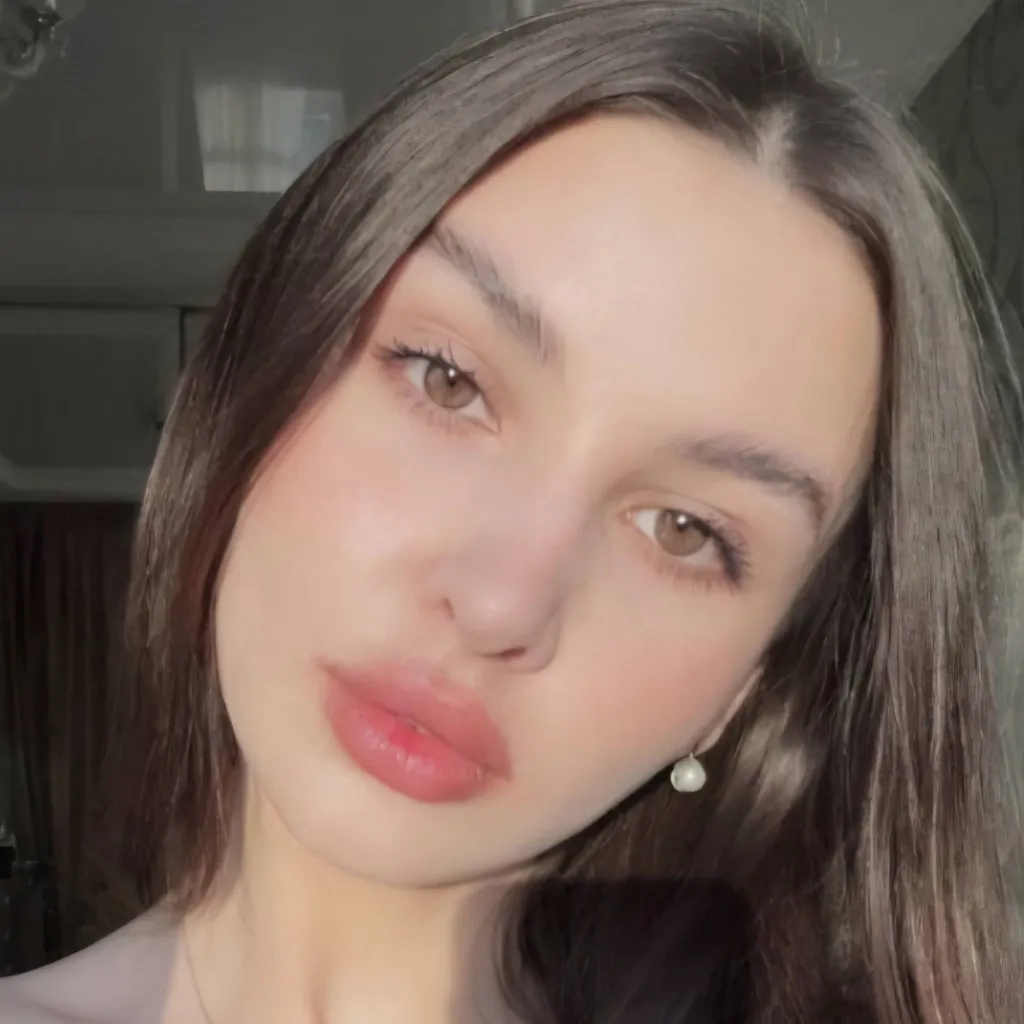 chat with ai character: Manyasha