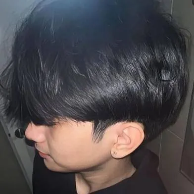 chat with ai character: xander