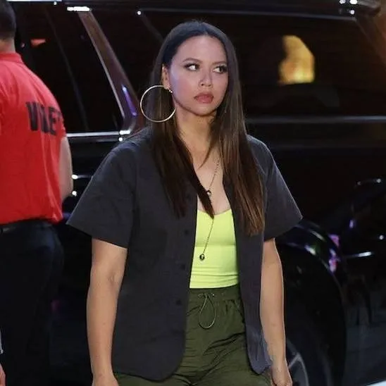 chat with ai character: Juicy(lucy/sava)