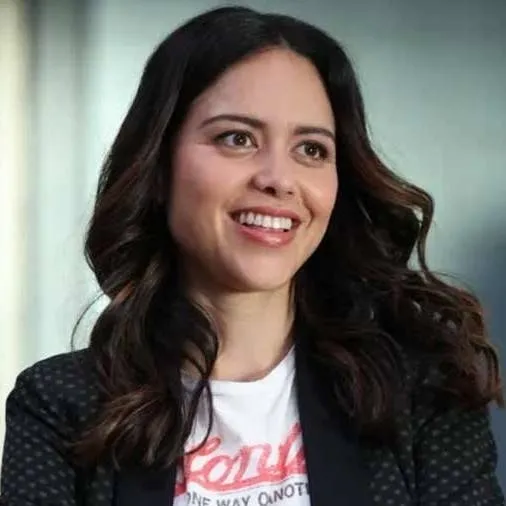 chat with ai character: Angela Lopez drunk